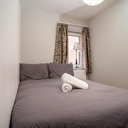 3 Bedroom Central Apartment In Belfast City Centre Zewnętrze zdjęcie