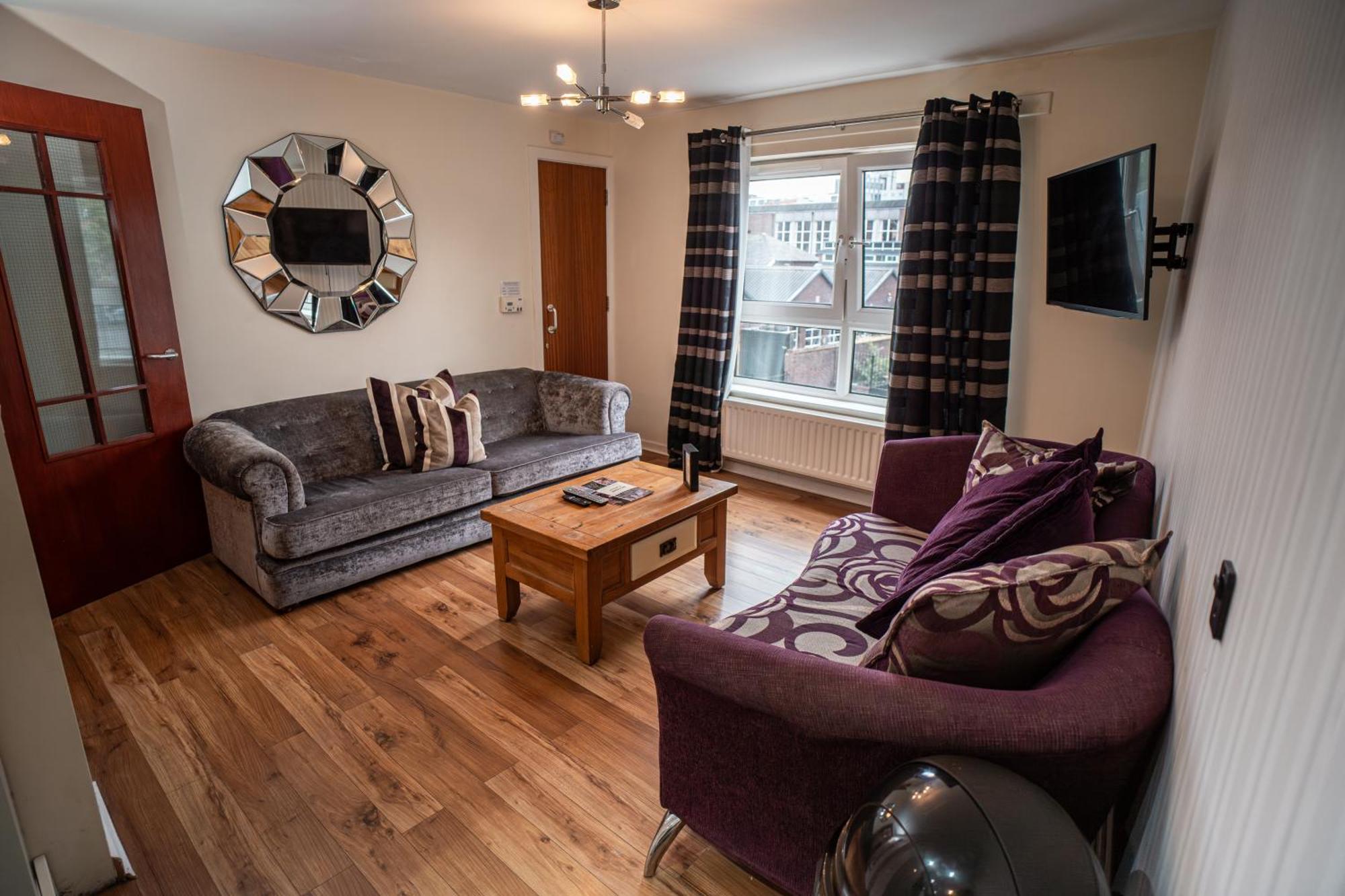 3 Bedroom Central Apartment In Belfast City Centre Zewnętrze zdjęcie